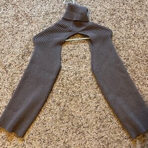 Zara Ribbed Dark Gray Cutout Turtleneck Arm Warmers
